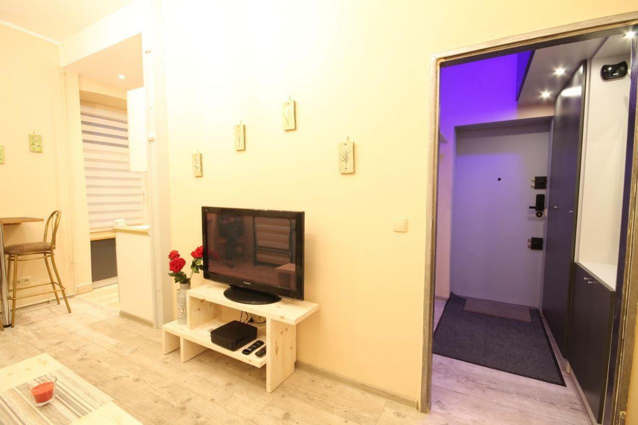 STUDIO FLAT Grunwaldzka up to 2persons+1 Wrocław Exteriör bild