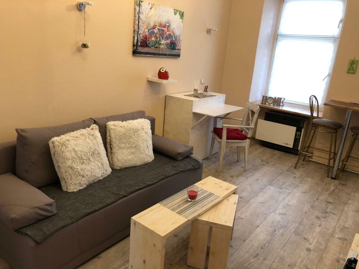 STUDIO FLAT Grunwaldzka up to 2persons+1 Wrocław Exteriör bild